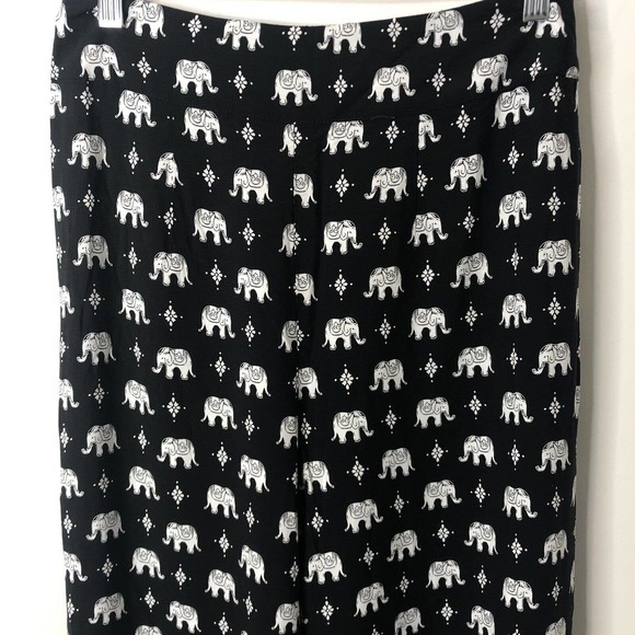 Forever 21 NWT Women's Black and Cream Pull On Pants w/Elephants Size Large - Picture 2 of 7